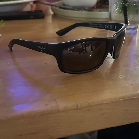 Maui Jim Dark Frame Kanaio Coast